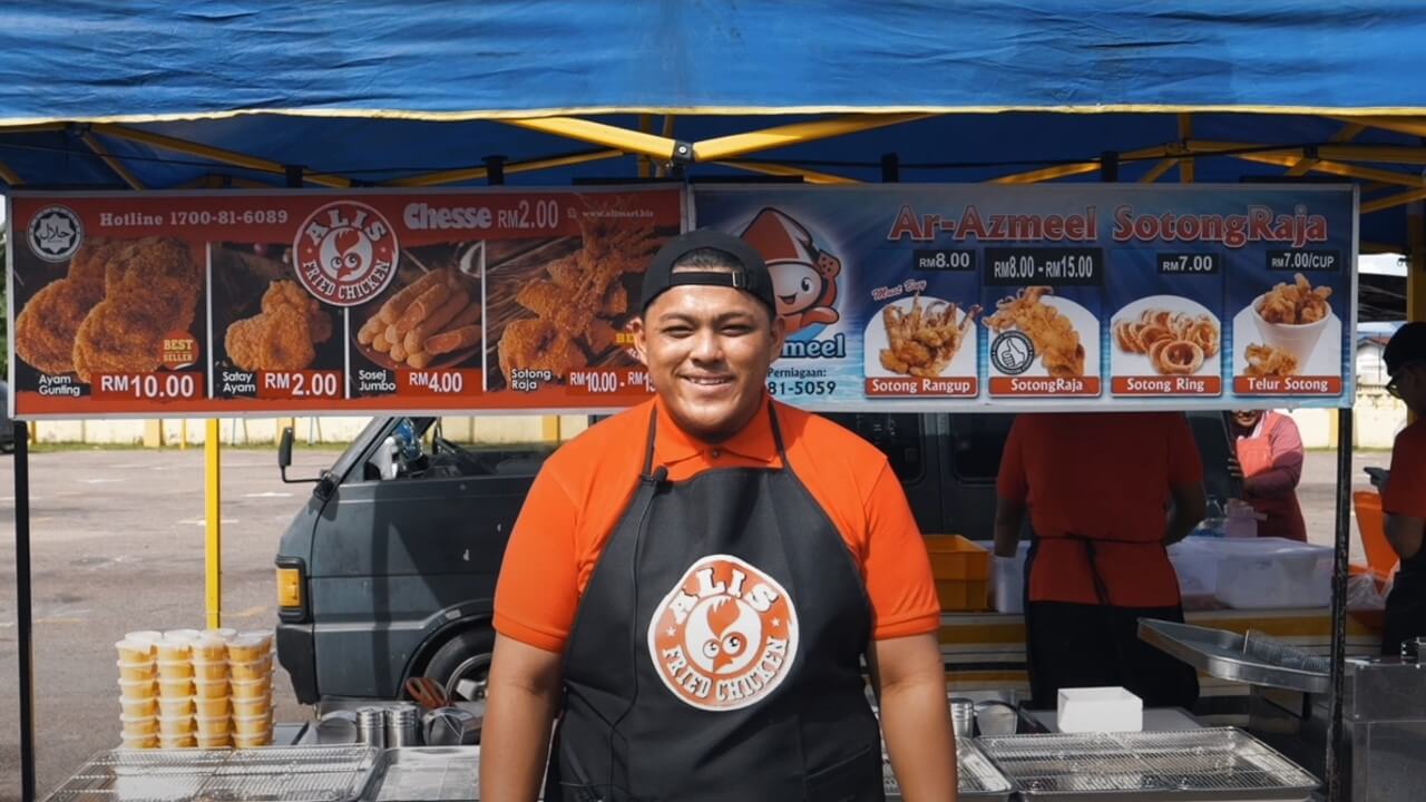 En Asyraaf - Peniaga Alis Fried Chicken